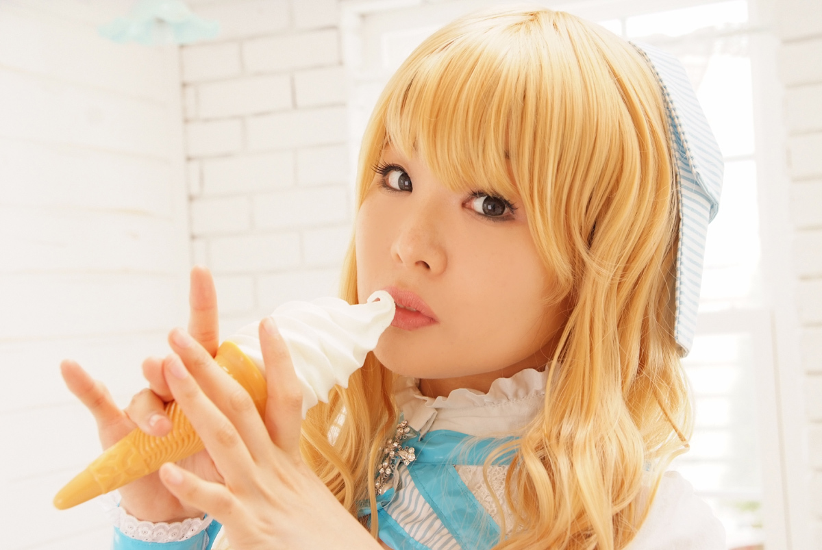 [Cosplay]  Night Cocoon Lovely  Hot Cosplayer gets naked